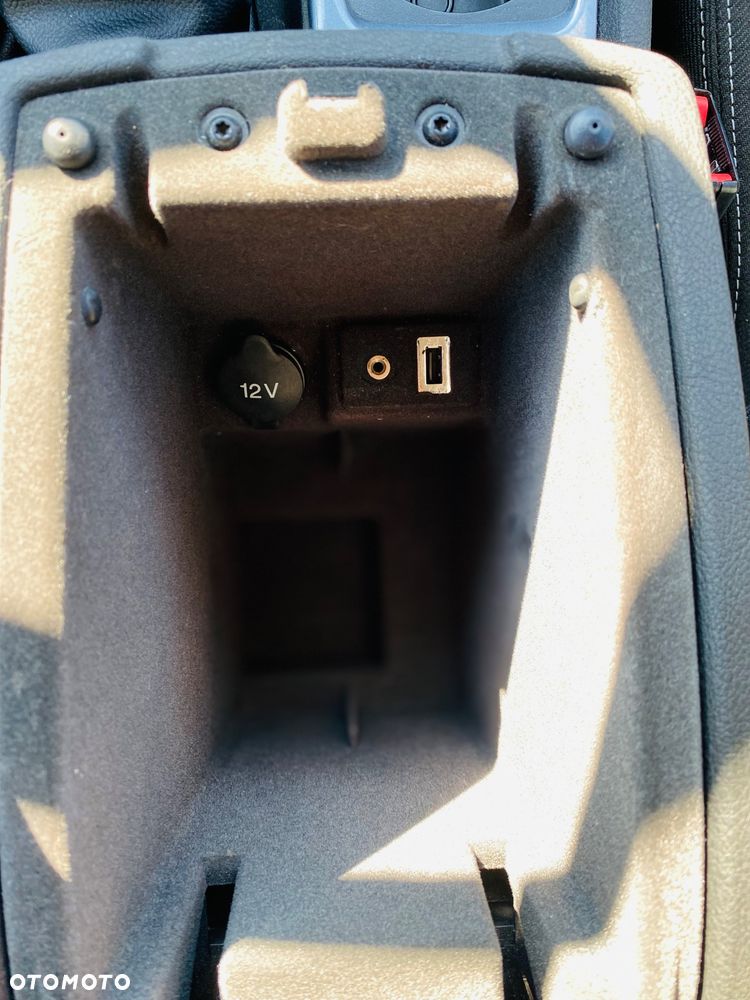 Ford Mondeo 2.0 TDCi Titanium - 39