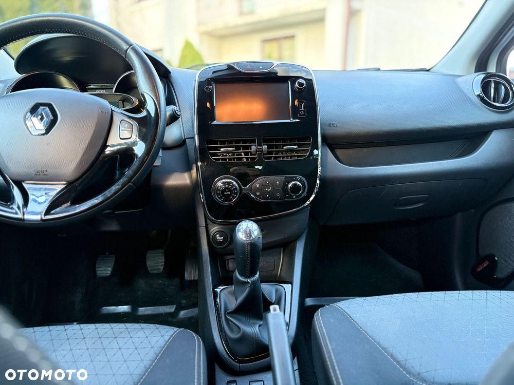 Renault Clio - 30