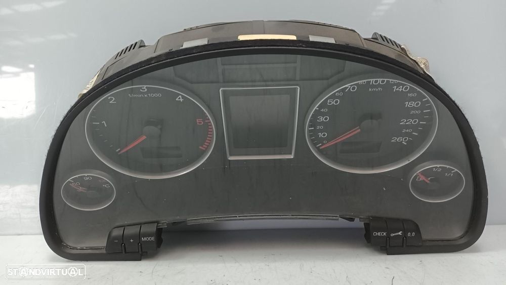 QUADRANTE AUDI A4 AVANT 8E - 1