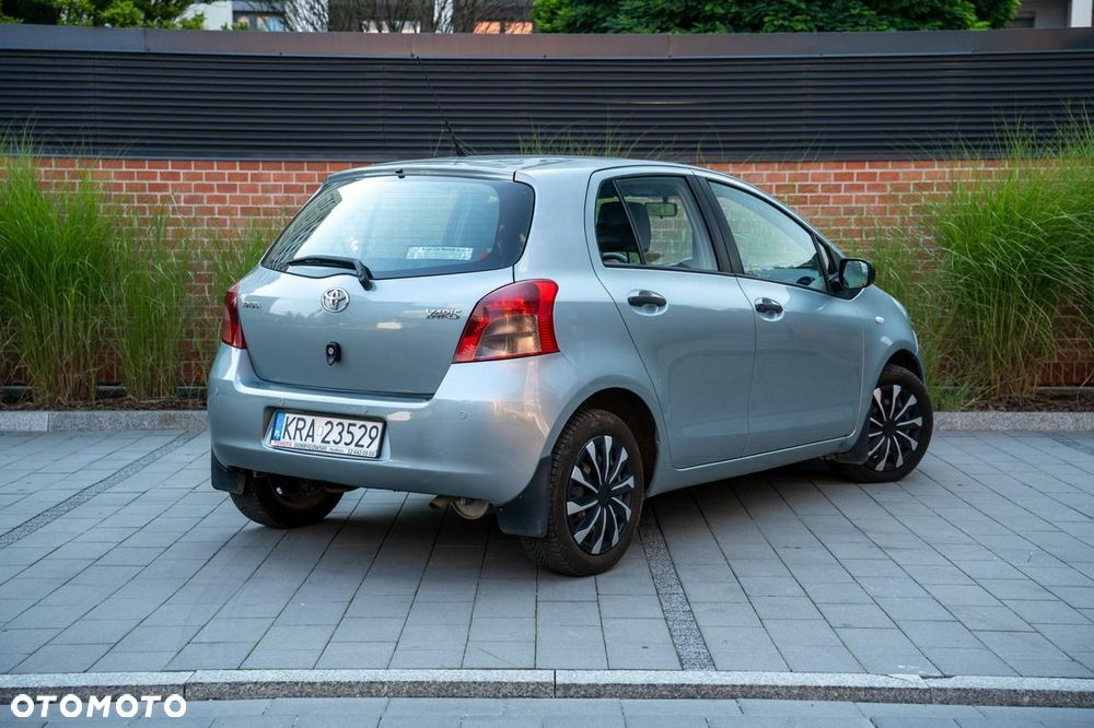 Toyota Yaris - 3
