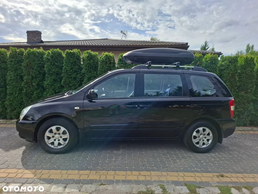 Kia Carnival 2008 photo 2