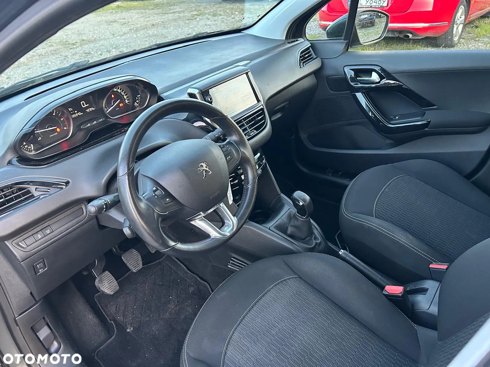 Peugeot 208 1.6 BlueHDi Active S&S - 10
