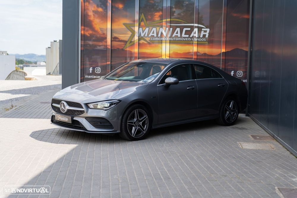 Mercedes-Benz CLA 250 e AMG Line - 4