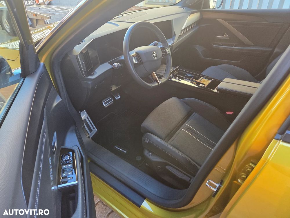 Opel Astra 1.6L Turbo PHEV AT8 GS Line - 8