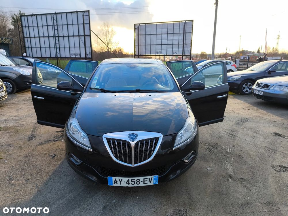 Lancia Delta 1.6 MultiJet 16v Silver - 26