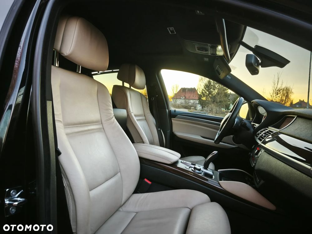 BMW X6 xDrive50i Edition Exclusive - 19