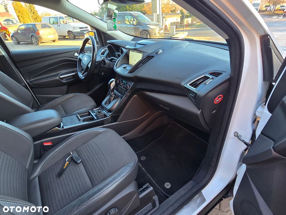 Ford Kuga 2.0 TDCi 4x4 Titanium - 11