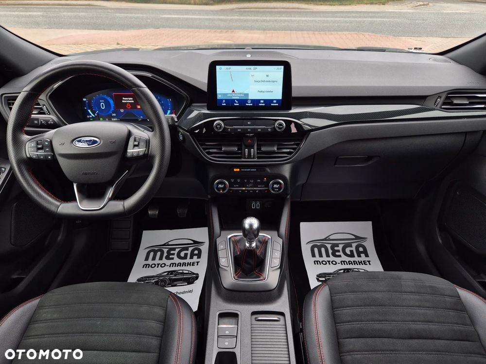 Ford Kuga 1.5 EcoBoost ST-LINE - 20