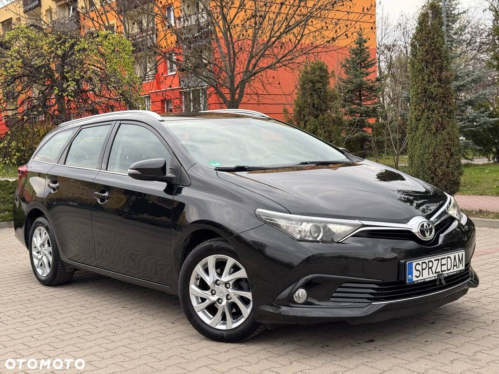 Toyota Auris 1.2 T Comfort - 1