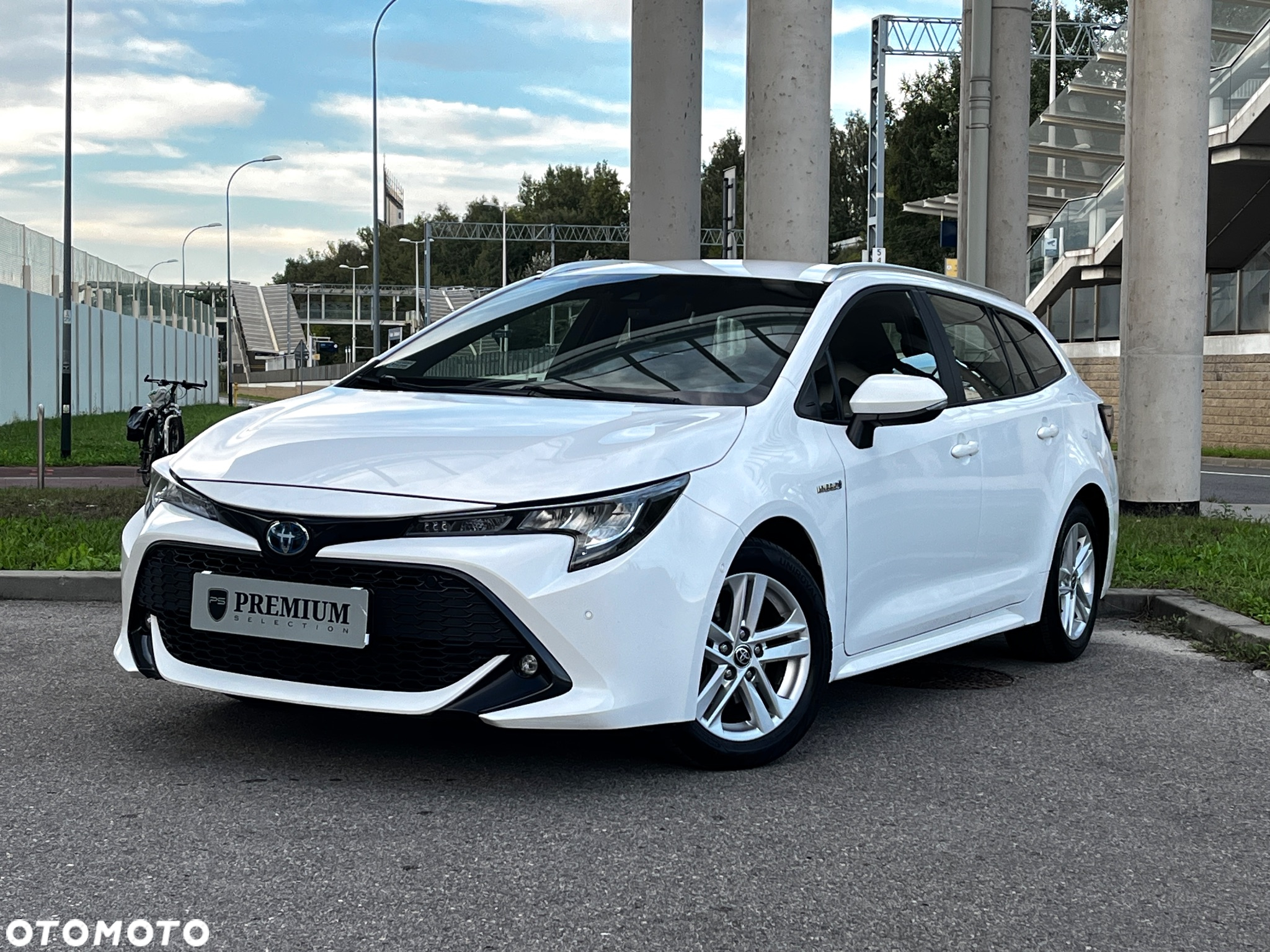 Toyota Corolla 1.8 Hybrid Comfort - 4