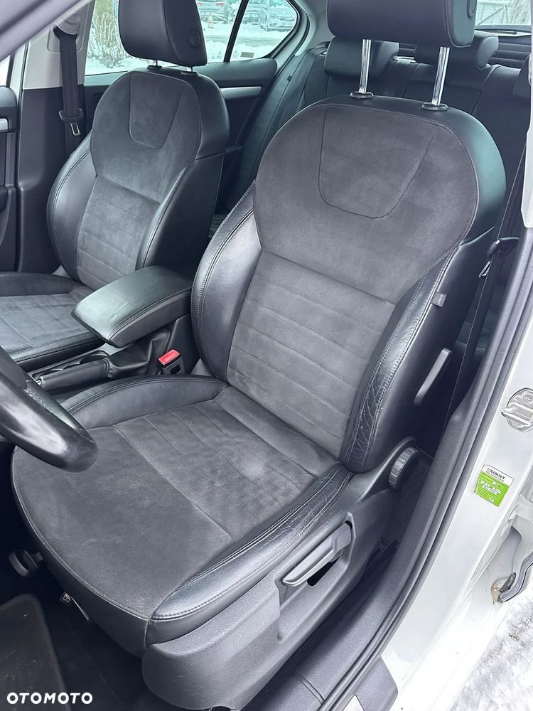 Skoda Octavia 1.8 TSI Elegance DSG - 29