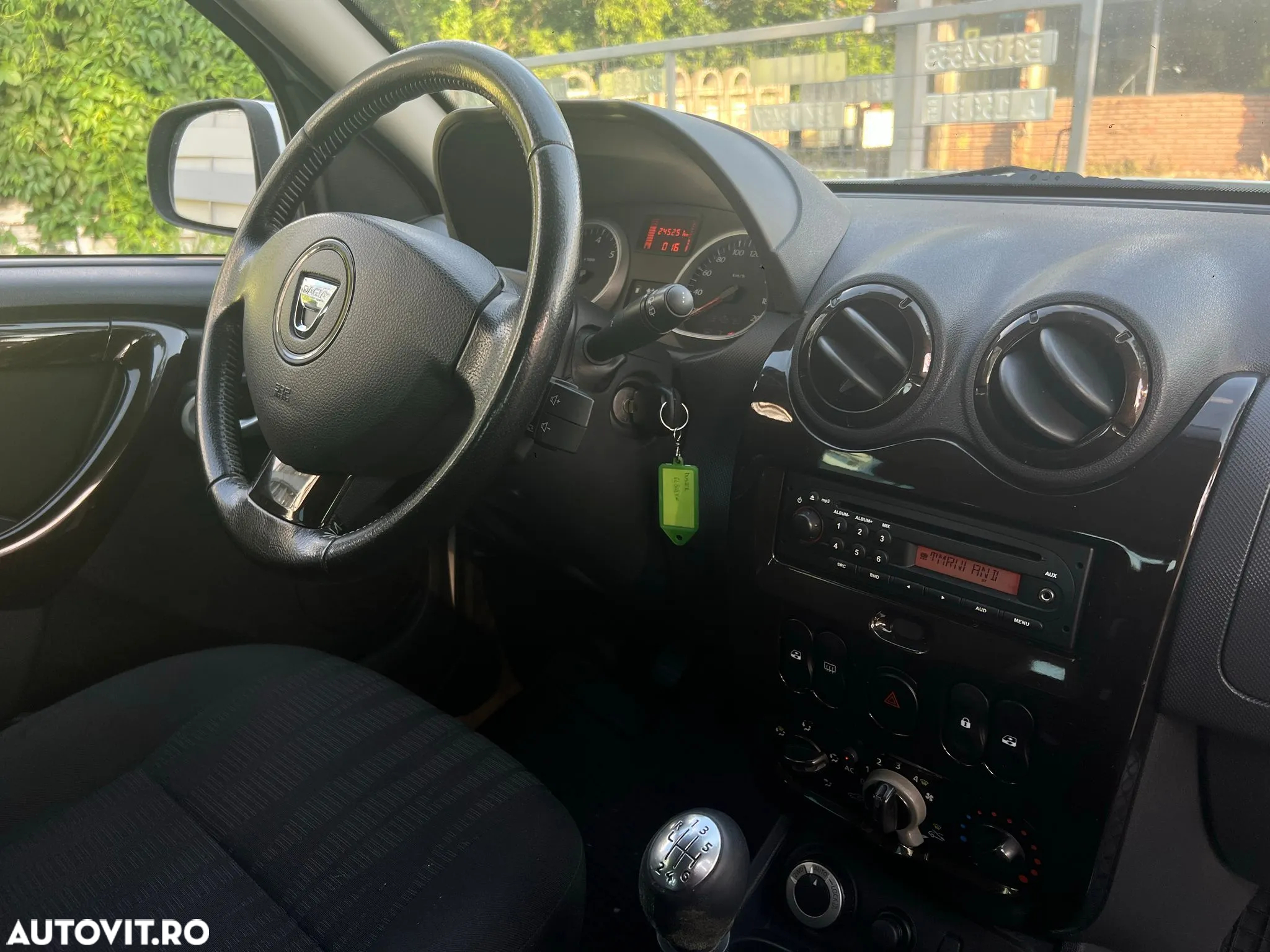 Dacia Duster 1.5 dCi 4x4 Prestige - 33