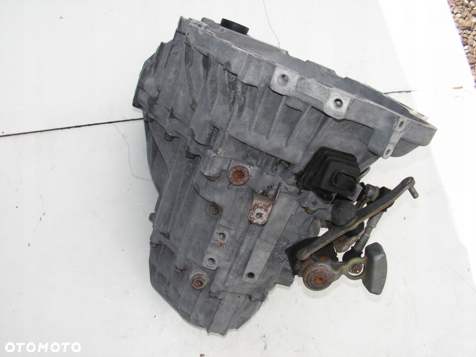 CELICA VII 1,8 SKRZYNIA BIEGÓW IDEALNA 92 TYŚ KM - 4