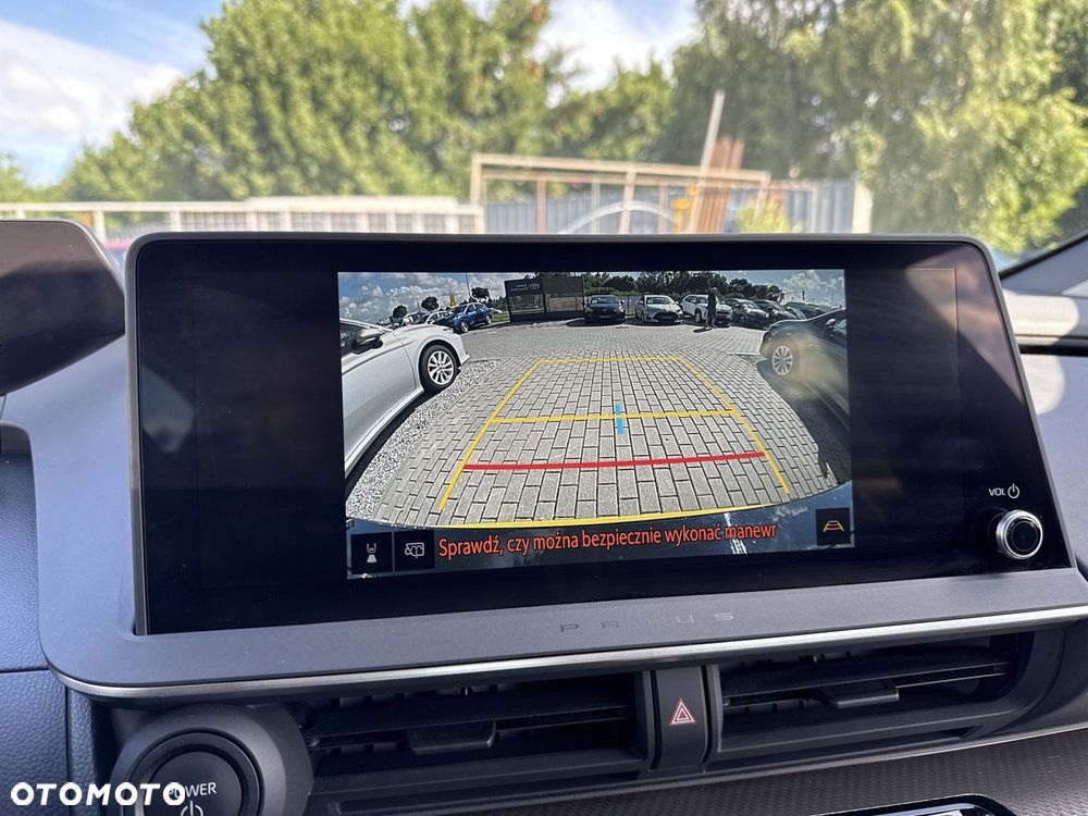 Toyota Prius - 17