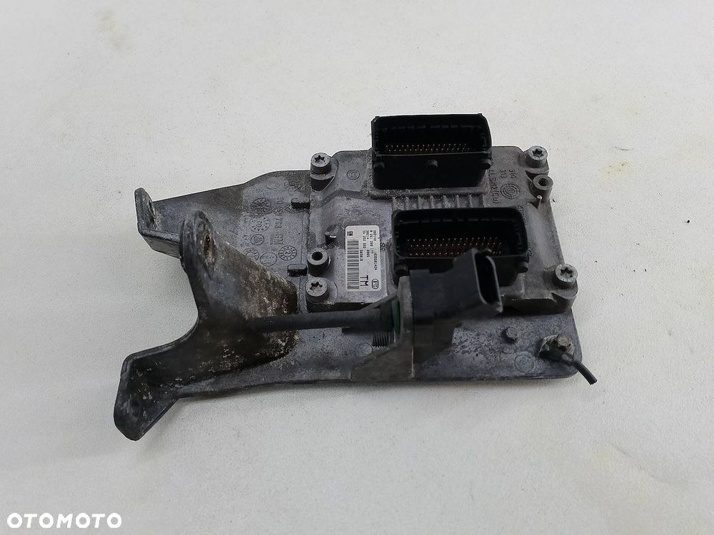 KOMPUTER, STEROWNIK OPEL ZAFIRA A 55352933 0261208177 2.0 16V - 4