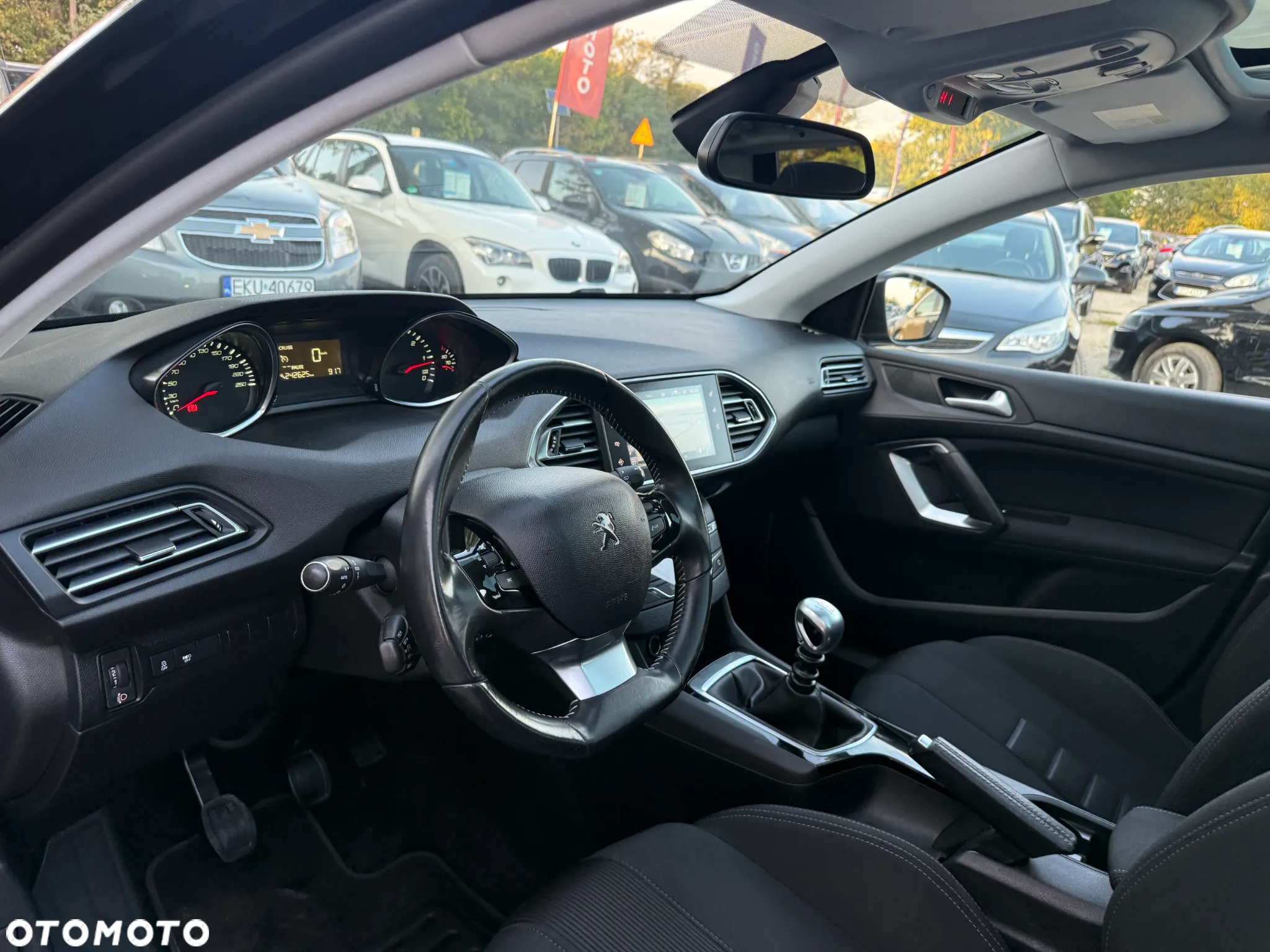 Peugeot 308 HDi FAP 90 Tendance - 29