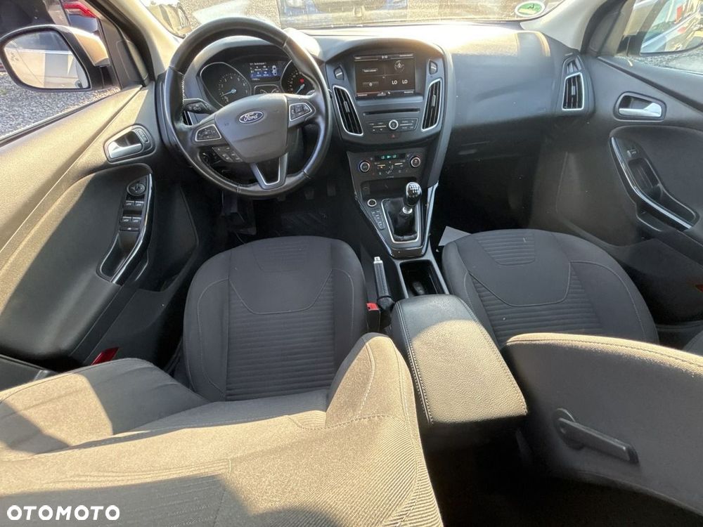 Ford Focus 2015 photo 3