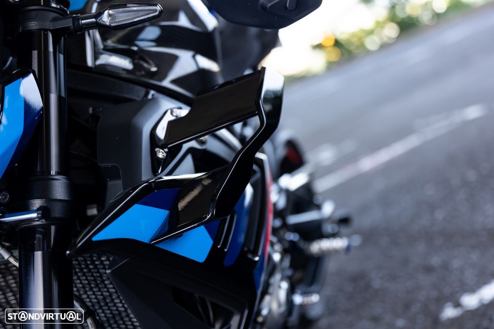 BMW M 1000 RR Competition - 13