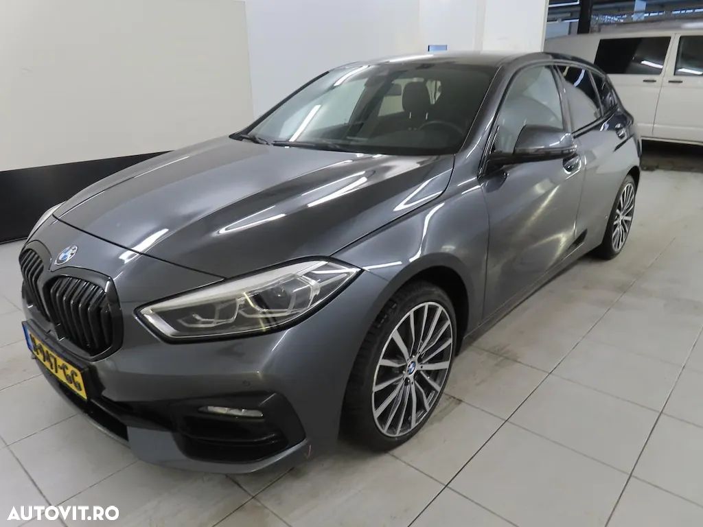 BMW Seria 1 - 1