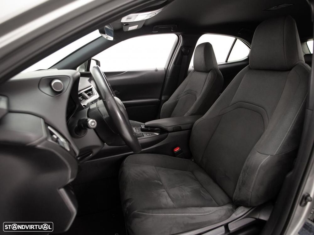 Lexus UX 250h Business - 8