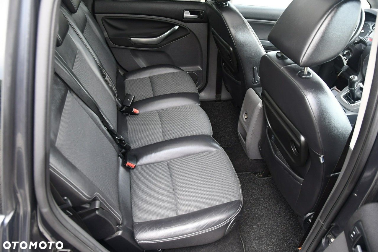 Ford Focus C-Max - 23