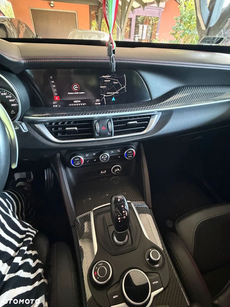 Alfa Romeo Stelvio 2.9 V6 Bi-Turbo Quadrifoglio Q4 - 6