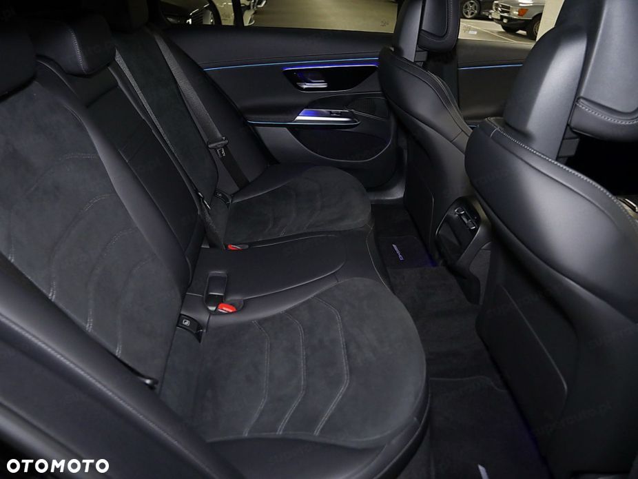 Mercedes-Benz Klasa E - 12