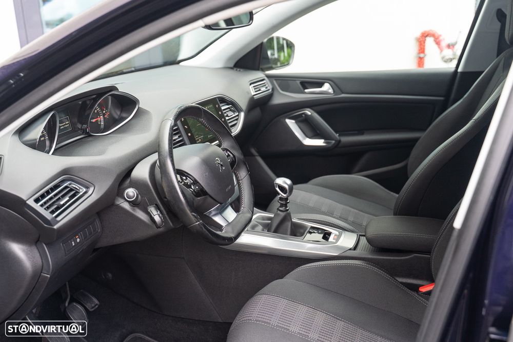 Peugeot 308 PureTech 130 GPF Stop & Start Allure - 21