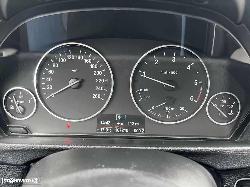 BMW 320 d Touring Line Sport - 31