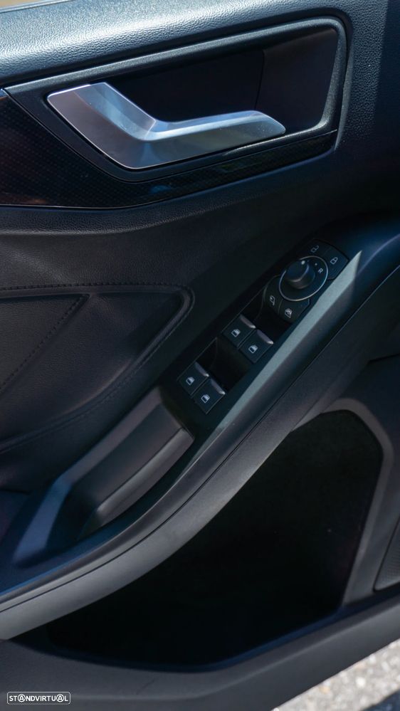 Ford Focus - 12