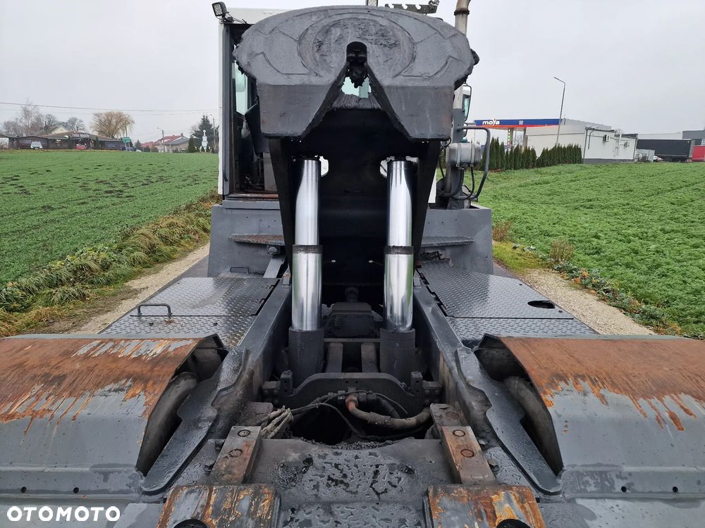 Terberg RT222 - CIĄGNIK TERMINALOWY - 23