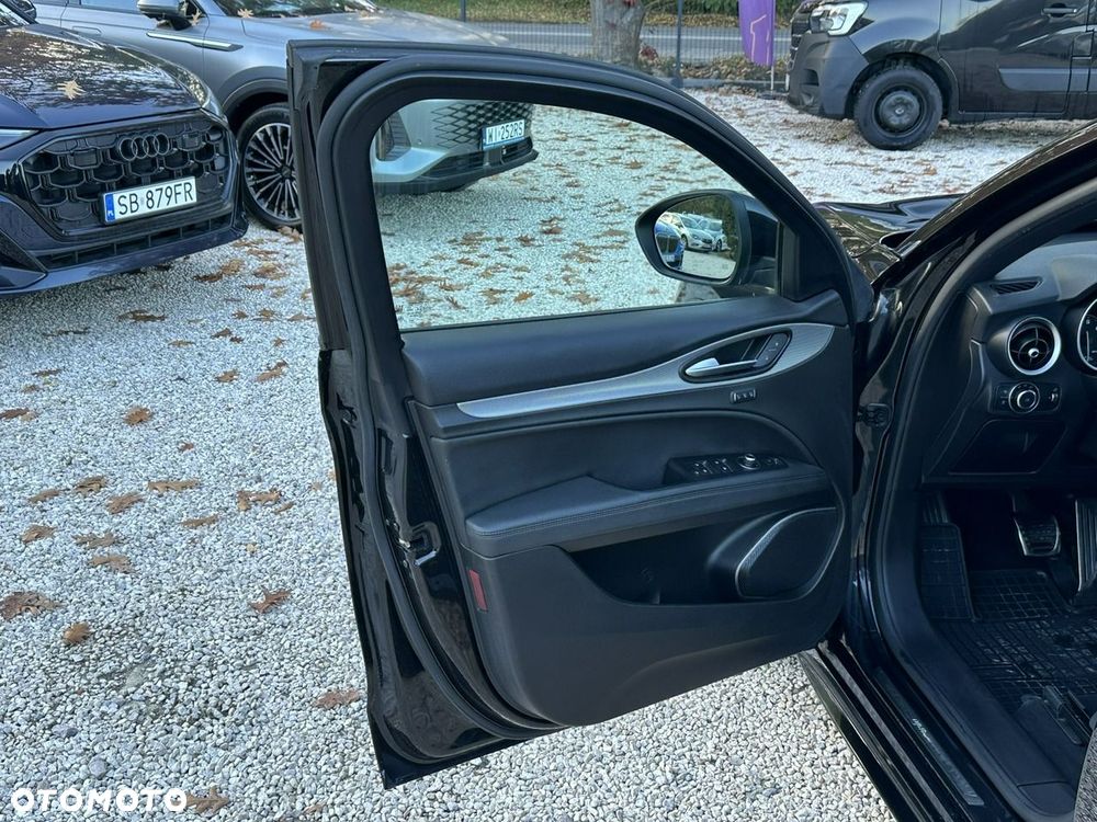 Alfa Romeo Stelvio 2.0 Turbo Veloce Q4 - 16