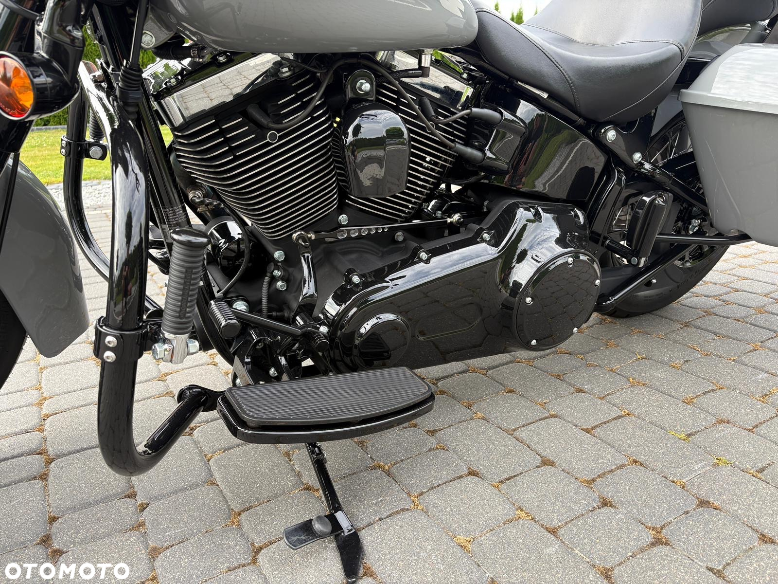 Harley-Davidson Softail Heritage Classic - 14