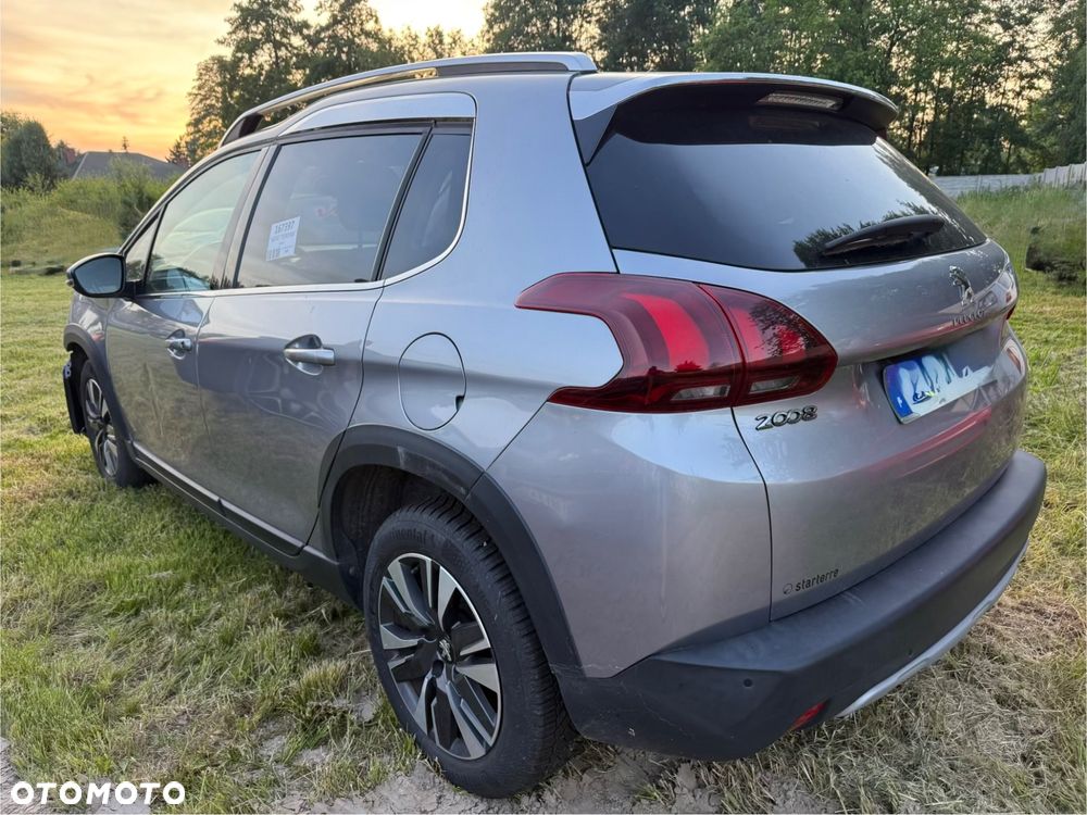 Peugeot 2008 - 6