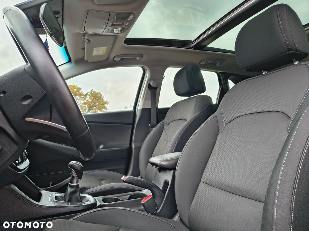 Hyundai i30 1.6 CRDi BlueDrive Premium - 17