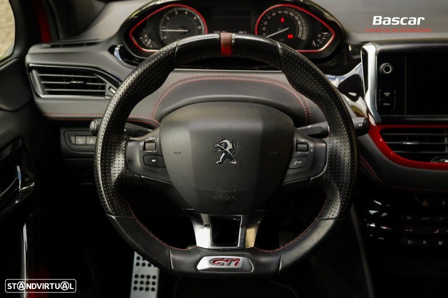 Peugeot 208 1.6 THP GTi - 31