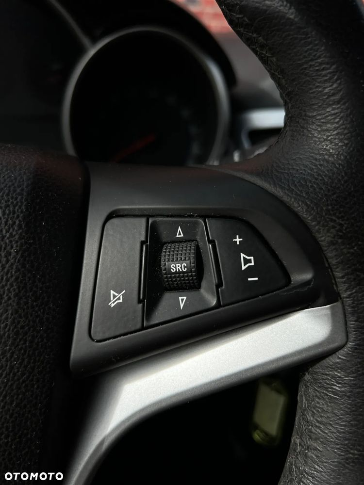 Chevrolet Cruze - 25