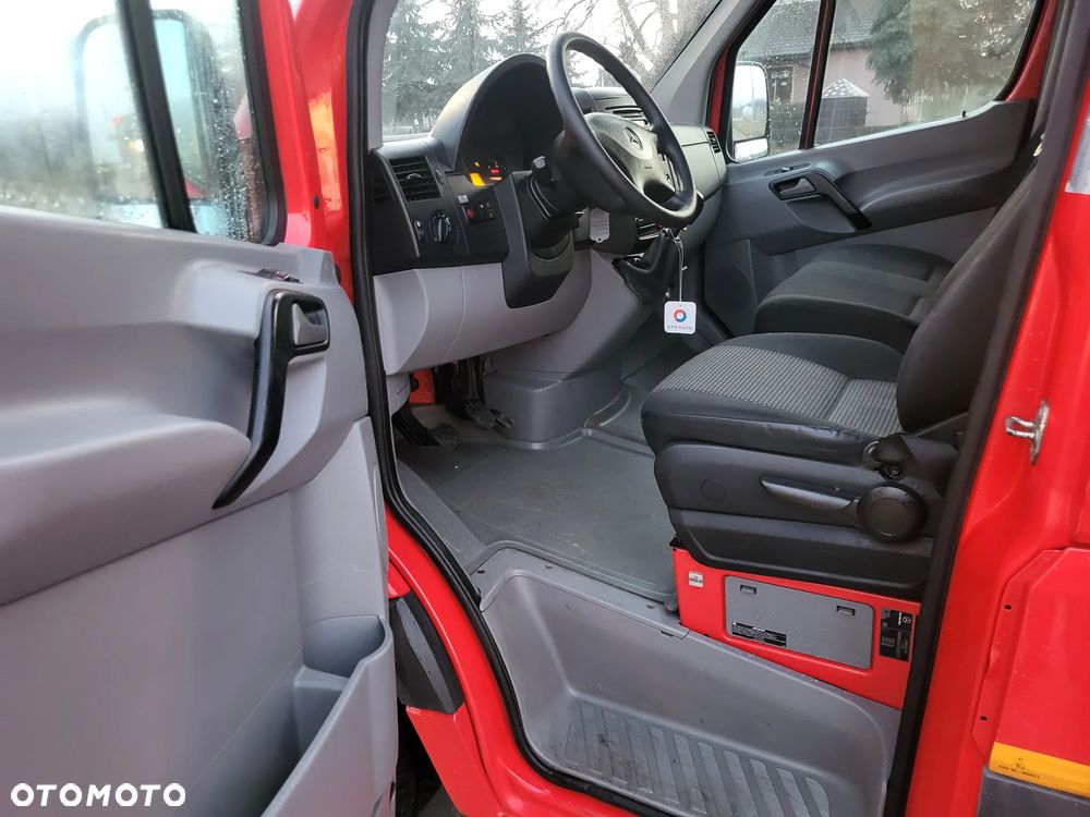 Mercedes-Benz Sprinter - 22