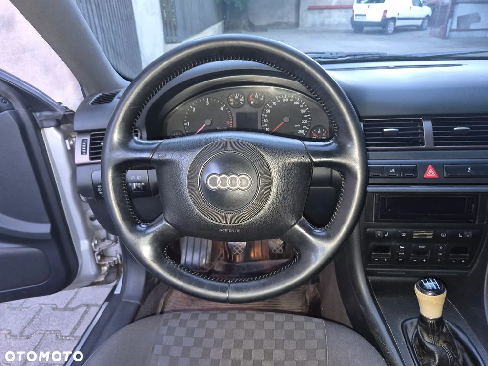 Audi A6 Limousine - 8