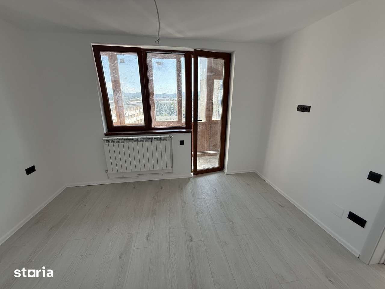 Apartament 3 camere renovat ca la carte zona OMV Campina - Imagine principală: 4/21