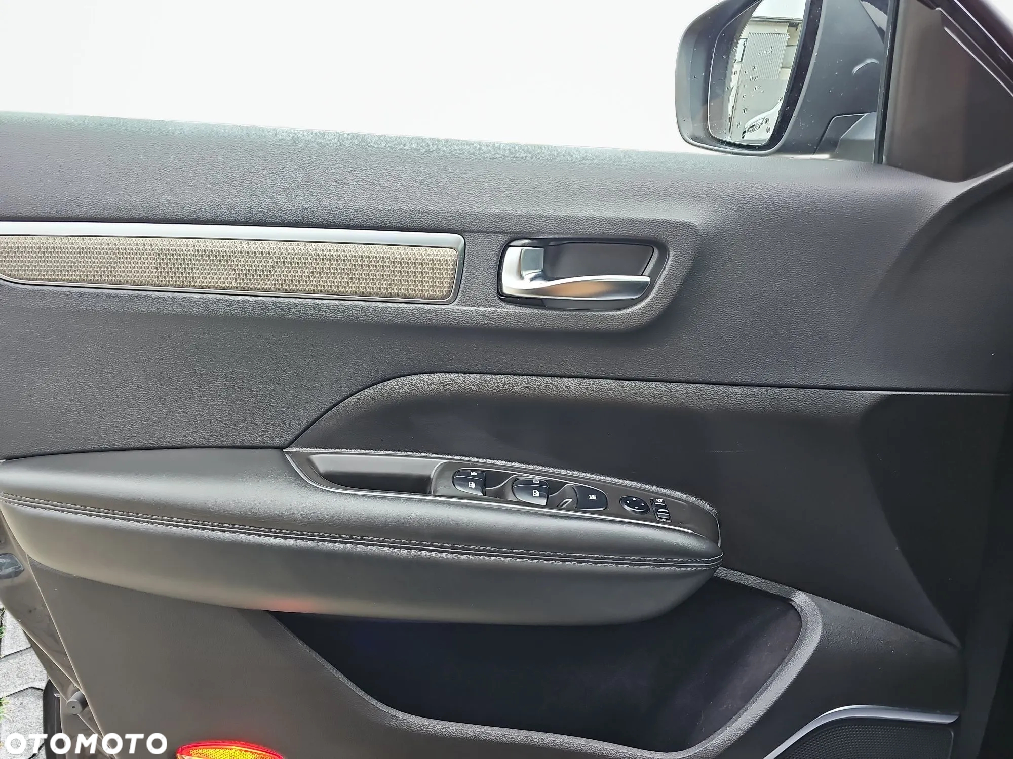 Renault Koleos 2.0 dCi Initiale Paris 4x4 X-Tronic - 16