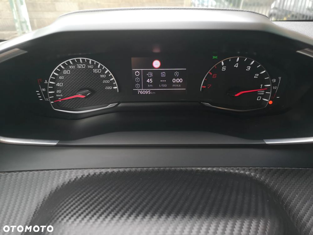 Peugeot 208 PureTech 75 Allure - 18