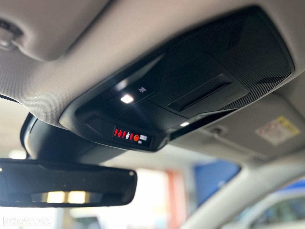 Peugeot 308 SW 1.2 PureTech Allure - 18