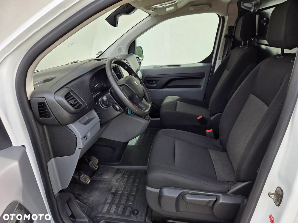 Peugeot Expert - 8