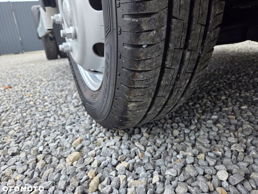 Renault Maxity 2.5 DCI 110KM/ Hakowiec / DMC 3.5T / - 19