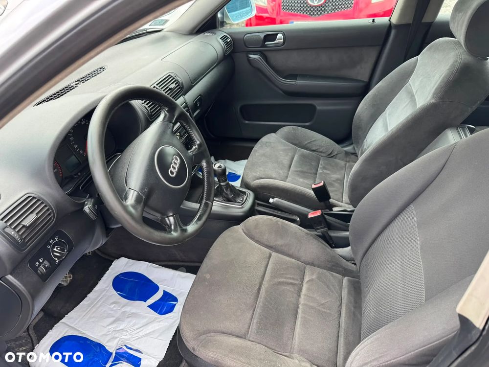 Audi A3 Sportback 1.9 TDI Ambiente - 14
