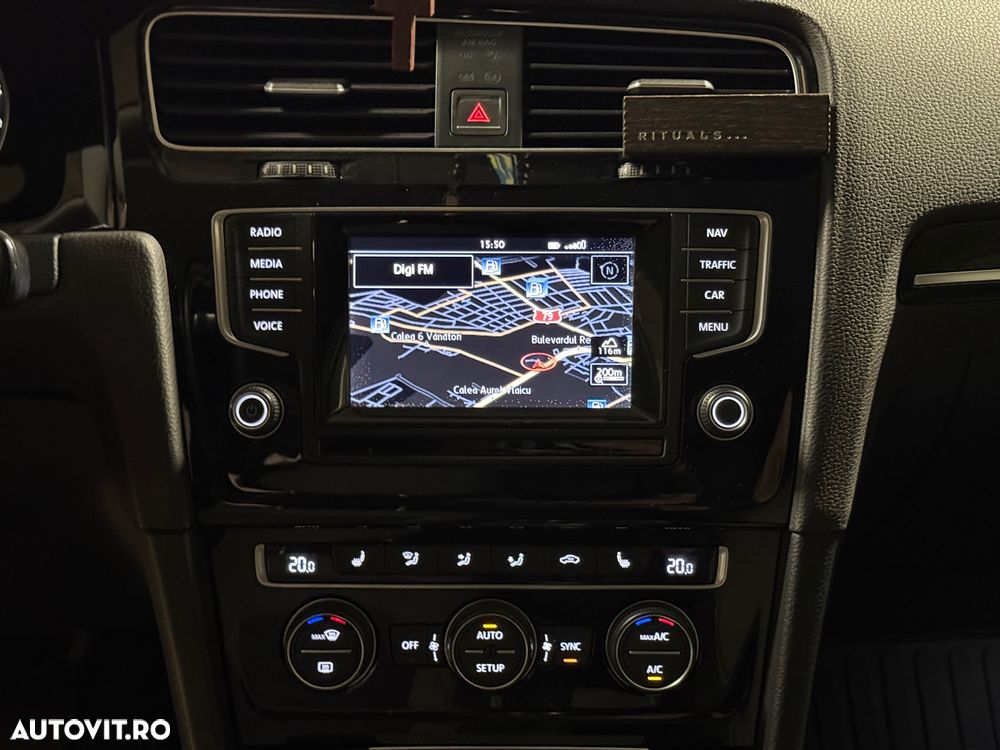 Volkswagen Golf 1.4 TSI BMT Highline - 13