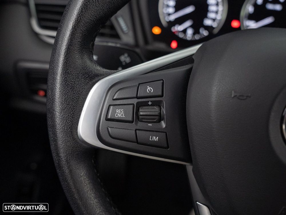 BMW 225xe Active Tourer Advantage - 22