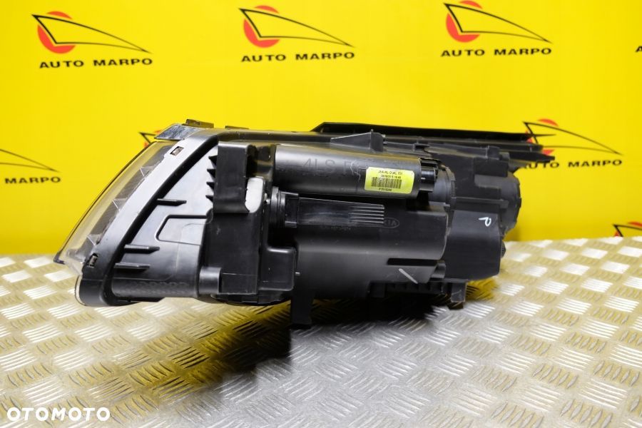 KIA OPTIMA 2015- REFLEKTOR LAMPA ZWYKŁA SOCZEWKOWA Z LED R USA - 7