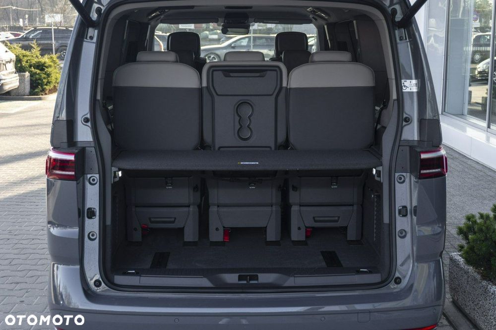 Volkswagen Multivan - 8